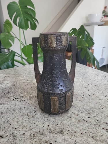 Bretby clanta ware vase - clanta,